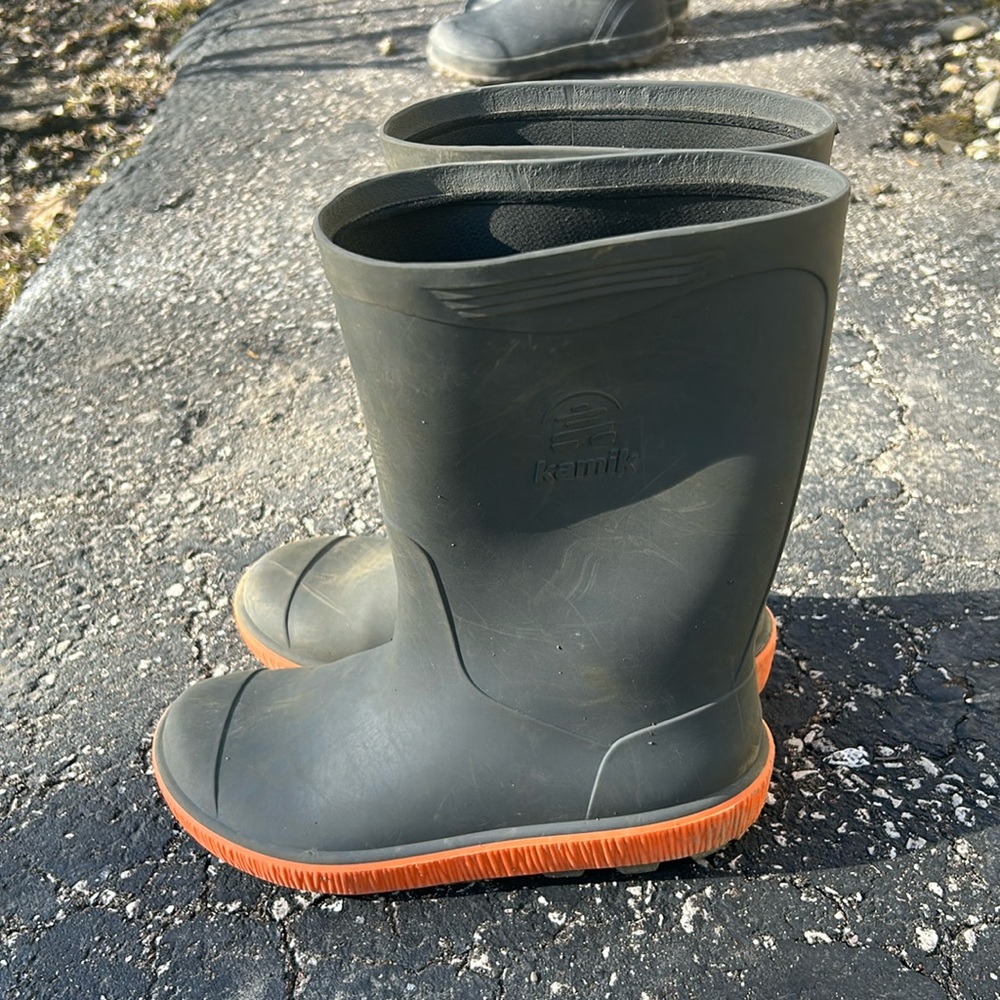 Kamik rain boots